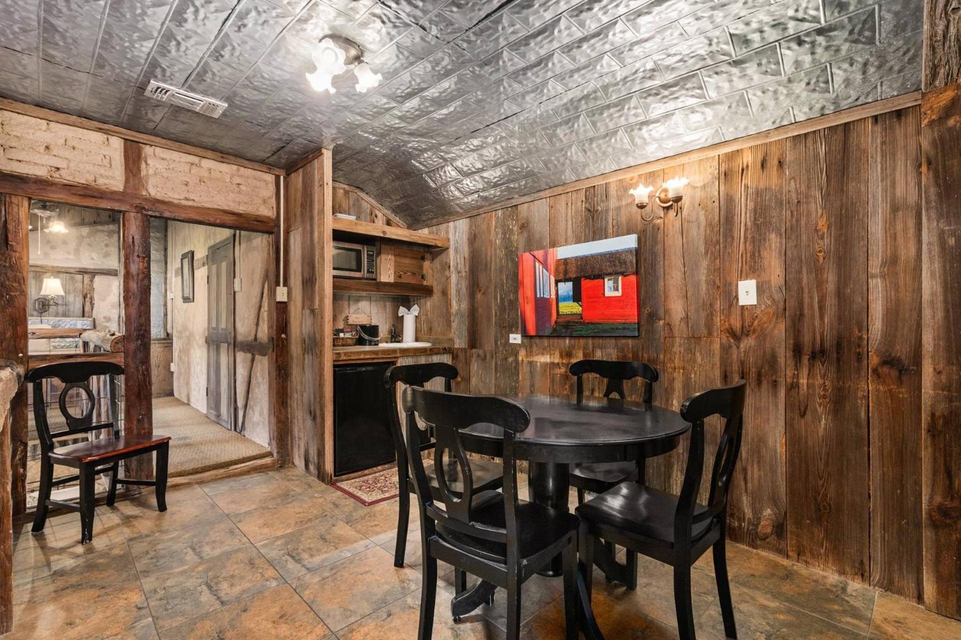 Villa #6 The Root Cellar At Garrison In Gruene New Braunfels Esterno foto