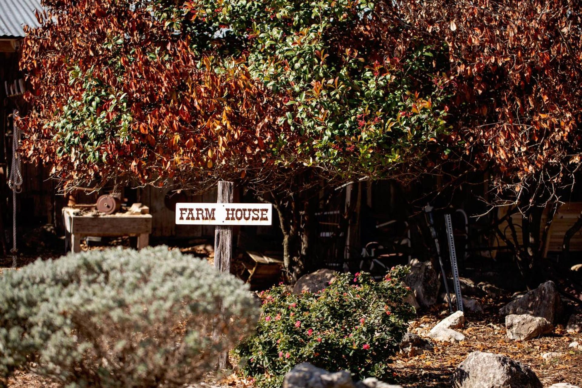 Villa #6 The Root Cellar At Garrison In Gruene New Braunfels Esterno foto